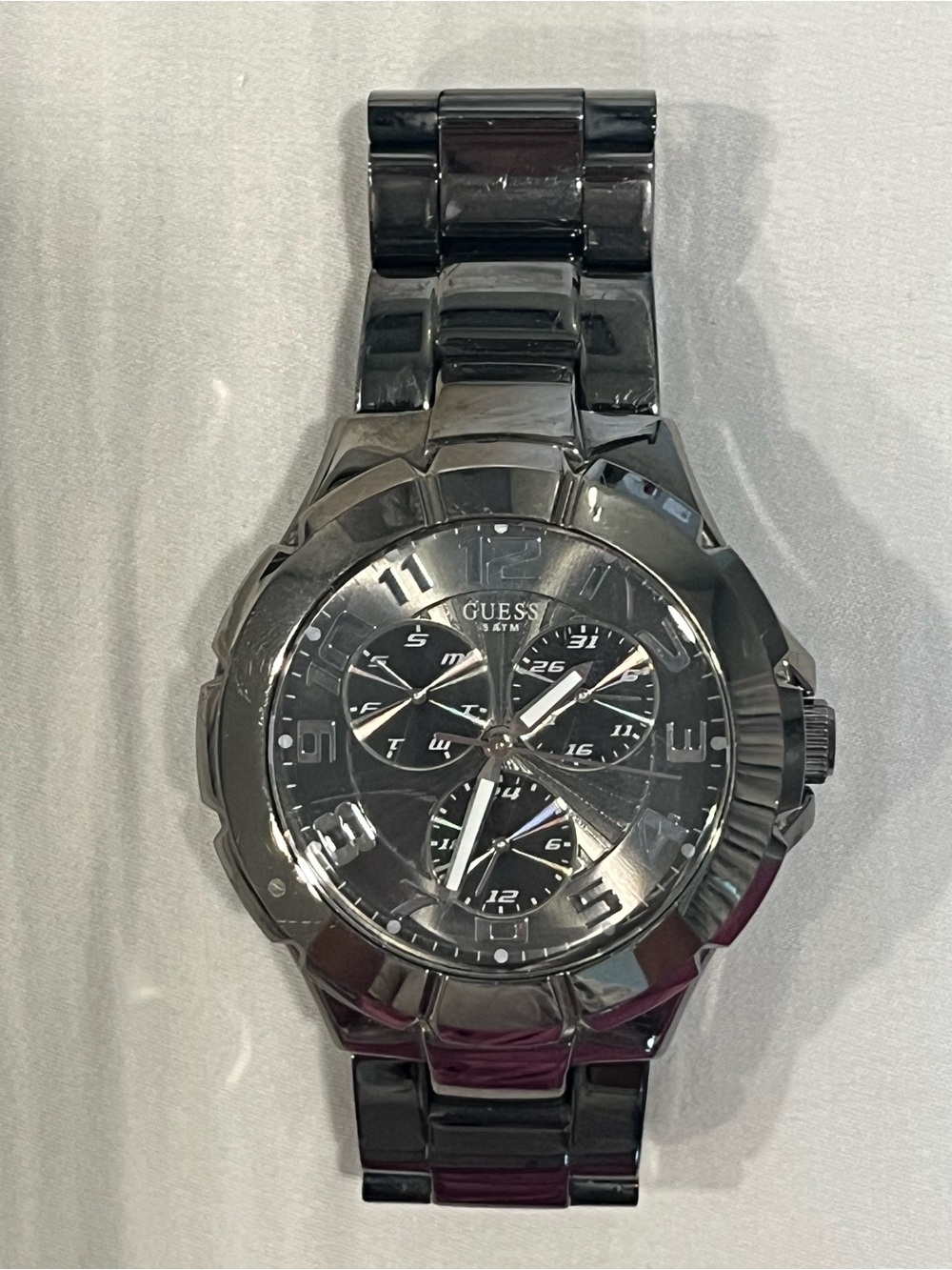 GUESS Men’s Gunmetal Bracelet Watch